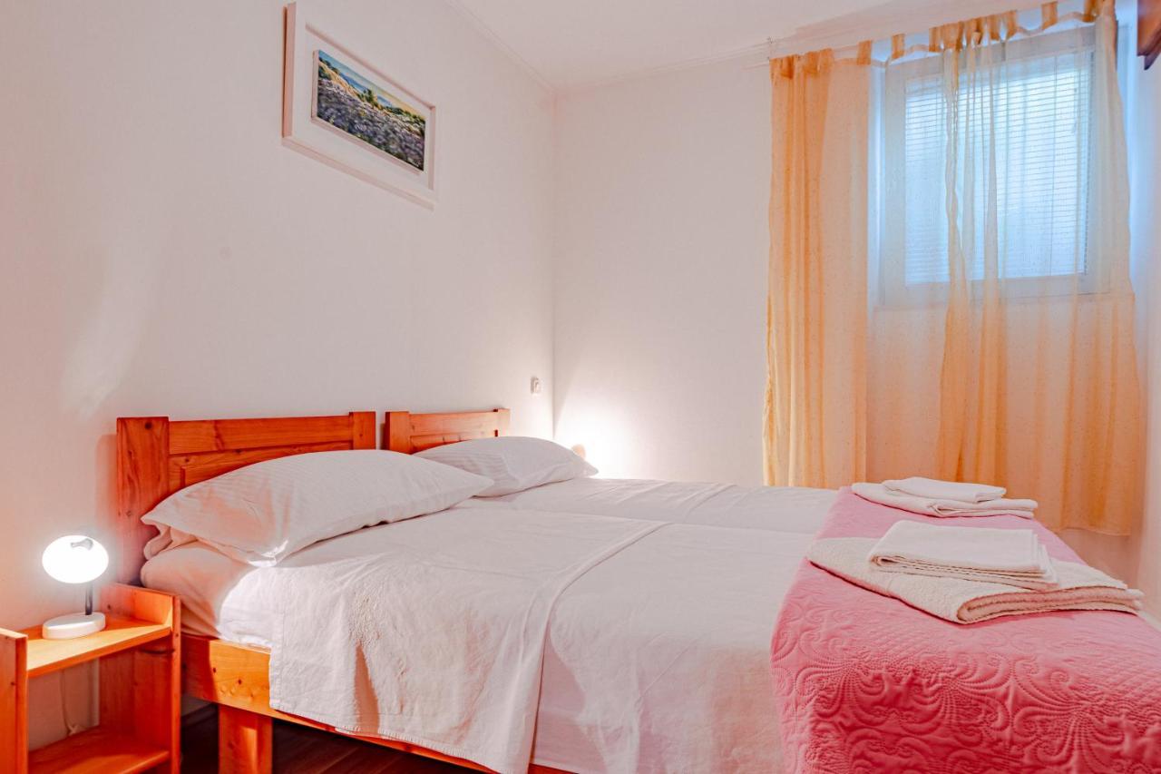 Apartment Ruzica *